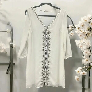 Greylin Vira Open Sleeve Beaded Shift Dress Ivory Black Resort Boho Size XS